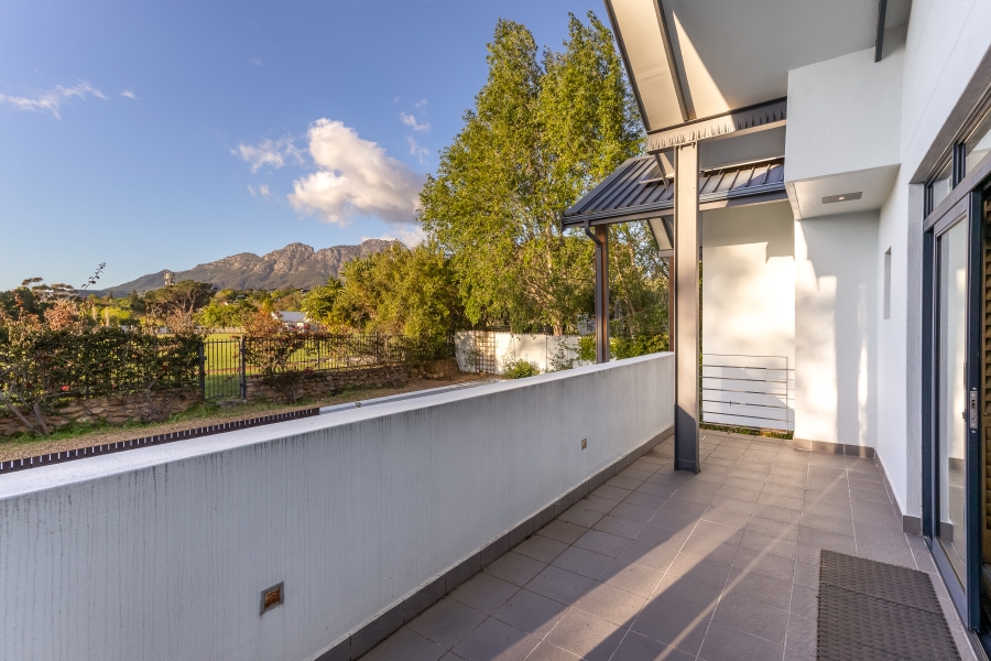 6 Bedroom Property for Sale in Mostertsdrift Western Cape